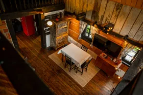 Relax in Authentic Cottage with hot tub & sauna - Image 4