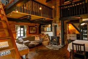 Relax in Authentic Cottage with hot tub & sauna - Image 2