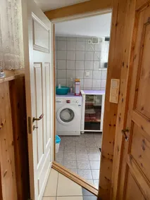 Newly renovated ground floor apartment - Image 5