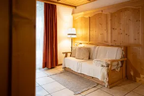 Traditional Cozy Apartment - Image 3