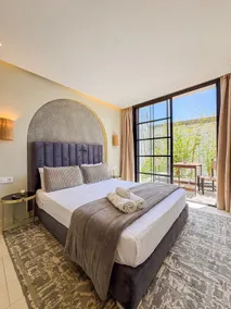 4BR Luxury Villa with Private Pool, Garden & BBQ - Image 3