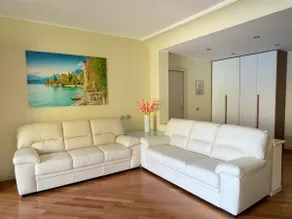 Grand View Como Lake Apartment 3 - Image 2