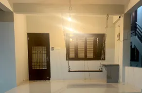 Nisarg Homestay with Kitchen Dinning - Image 5