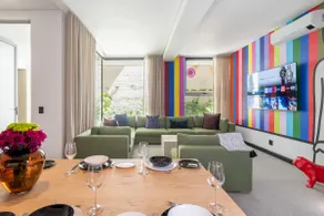 Cheeky Chic City Splendour for 4! - Image 2