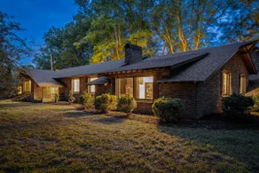 The Lodge at Center Hill Lake - Image 2