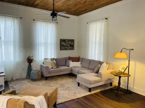 The Church House - Charming Newly Renovated - Image 4