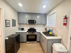 New remodel full kitchen outside seat C-5 - Image 3
