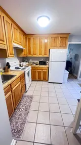Stylish & Cozy APT near Beaches #1 - Image 3