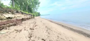 Lakefront or Ski Retreat Escape - Image 2
