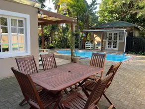 Garden Sanctuary Suite 2- poolside cottage - Image 4