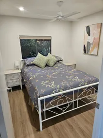 Rose's Place - Image 2