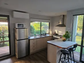 Rose's Place - Image 3
