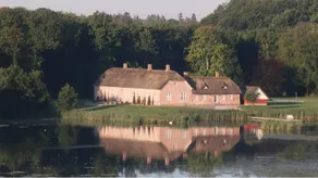 Beautiful studio by Holmgård Lake - Image 2