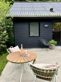 Beautiful studio by Holmgård Lake - Image 3
