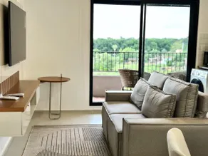 Close to the airport. Book your perfect stay! - Image 3