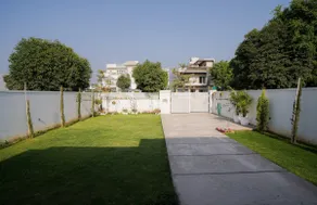 Apricot Garden Cottage • Fast WiFi • Secure Estate - Image 2