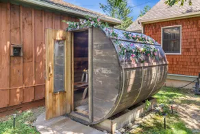 Surprise Lodge/Sauna /Near Plum Island &3 beaches - Image 3
