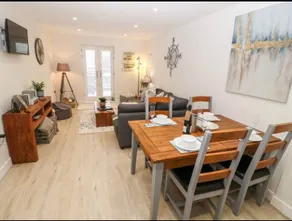 Captain's Quarters - Apartment 2 - Image 4