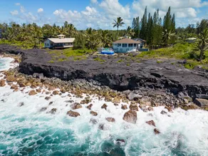 Mermaid’s Oasis~ Direct ocean front~ Epic views! - Image 2