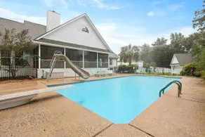 Poolside Getaway Near Savannah - Image 2