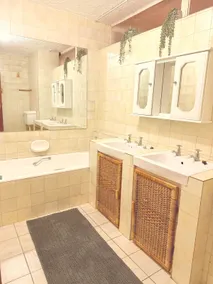 Cosy flat with garden near Loftus & embassies - Image 3