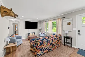 The Carrollton Retreat, Pets Welcome - Image 2