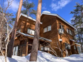 Snow globe cabin with car 一棟貸し切りの別荘 - Image 2