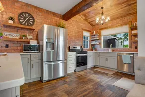 5 BedR with Hot tub, Fire pit & Pickle Ball Court - Image 5