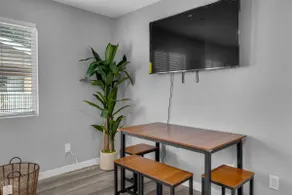 Warm Downey Retreat–Near Theme Parks + attractions - Image 4