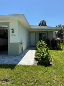 3-bedroom house in fabulous Sarasota with AC - Image 2