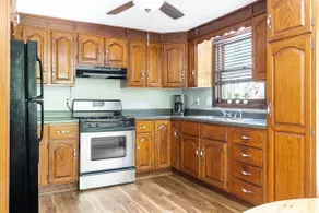 Two Bedroom Lower Unit in Orchard Park - Image 3