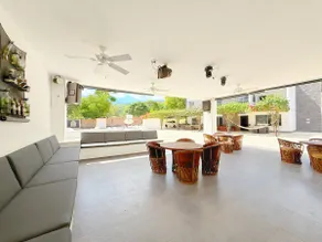 Large estate in San Jerónimo with a Jacuzzi - Image 2