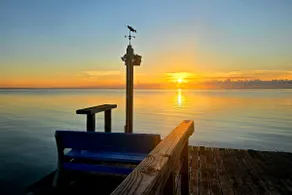 Waterfront Retreat • Private Pier • Sleeps 10 - Image 2