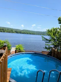 Centennial waterfront cottage - Image 3
