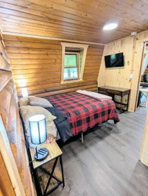 Cabin On The Hill - Image 5