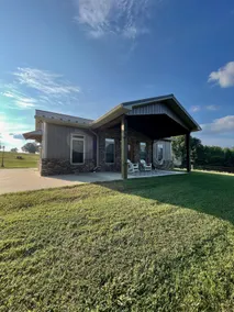 Grandma’s House - Serene Modern Farmhouse - Image 4