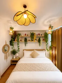 Botanic Home Near Airport - Image 3