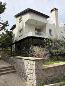 Private Beachfront Villa - Image 3