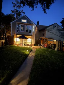 Quiet Home on Main St Near All - Image 2