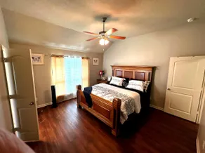 Cozy Home in the Heart of Aggieland - Image 5