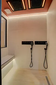 Spa & Relaxation Suite • Centre Bourgoin, Fast Wi-Fi - Image 3