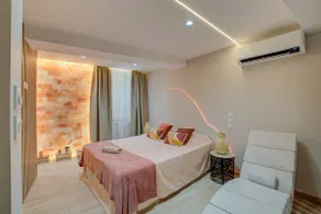 Spa & Relaxation Suite • Centre Bourgoin, Fast Wi-Fi - Image 4