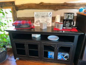 Log Springhouse Farm Stay - Image 5