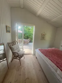 Cottage close to beach and forest with free parking - Image 3