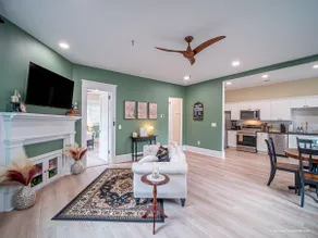 The Marietta Square Manor - Marietta Square - Image 2