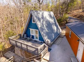 Bluebird Cabin - Cozy A-Frame Retreat - Image 4