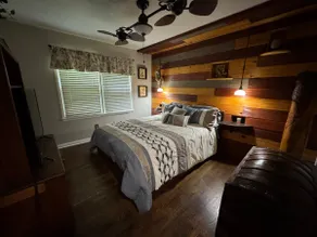 Super Comfy 3 BR Home Sleeps 8 - Image 5