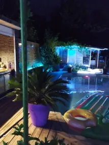 Air-conditioned 4-room apartment with pool - Image 4