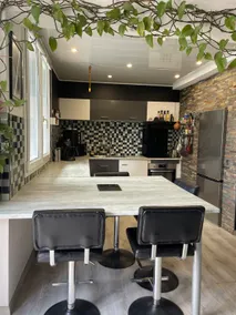 Air-conditioned 4-room apartment with pool - Image 2