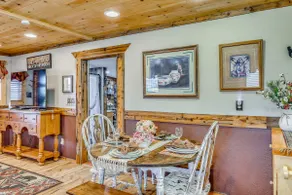 Quiet Eagar Retreat Near Lakes, Hiking & Hunting! - Image 4